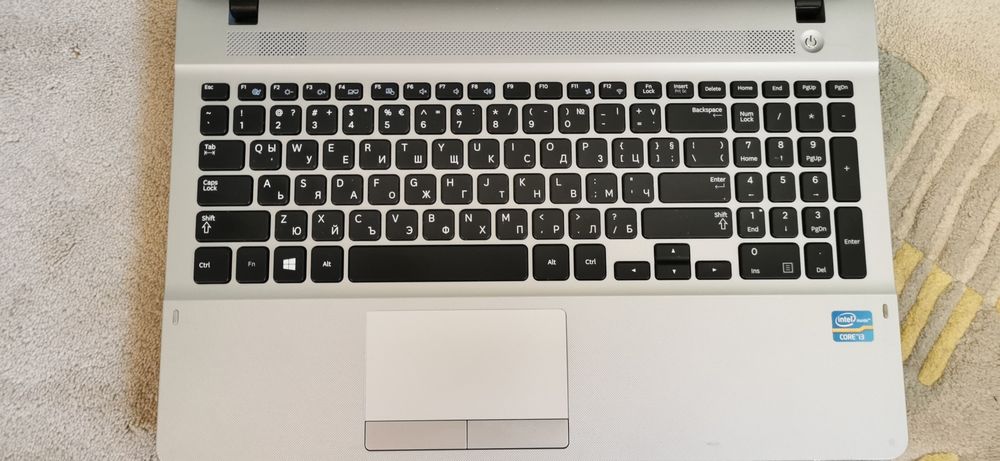 Лаптоп Samsung 15.6