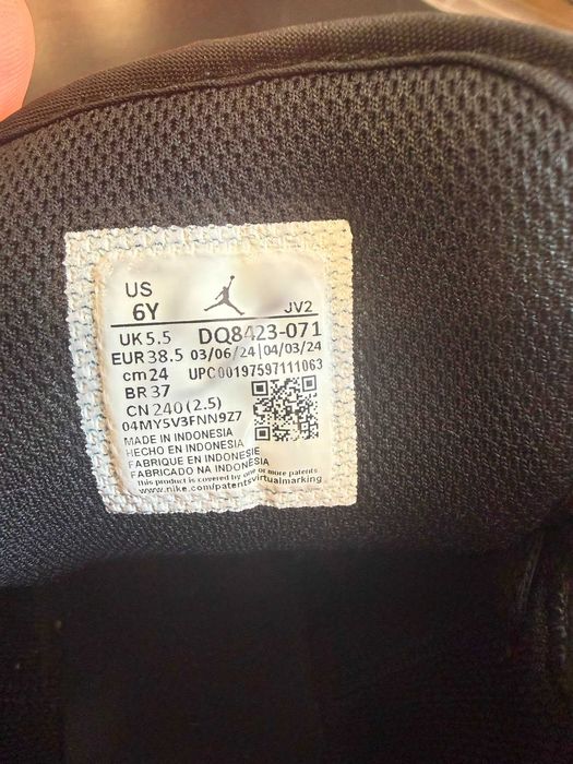 Jordan original mărime 38,5