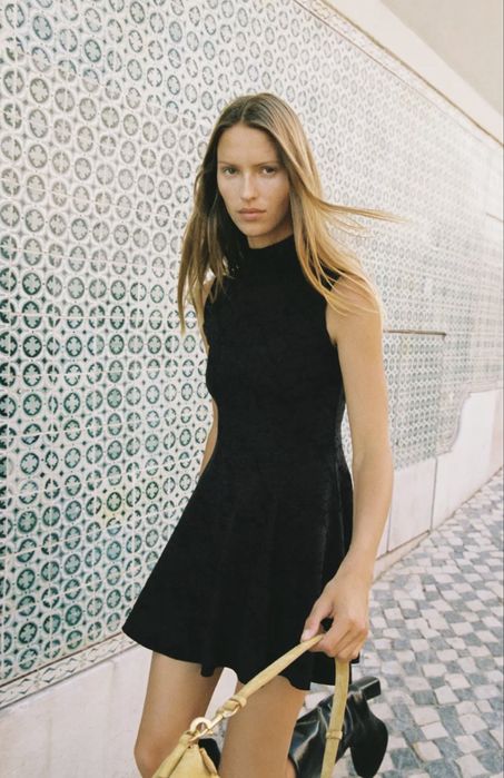 Рокля ZARA размер с , нова