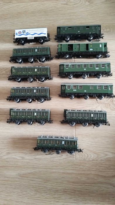 Șine trenulețe HO, locomotive, vagoane. Locomotive marklin.