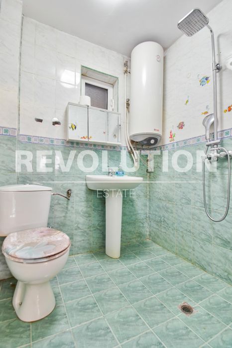 Дава се под наем Къща в София, Левски - 160 кв.м за 1100 € - Снимка #9