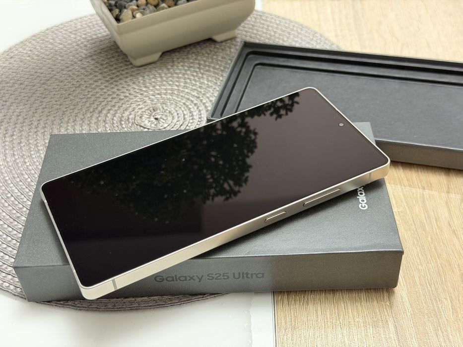 Samsung Galaxy S25 Ultra 5G 256GB Гаранция!