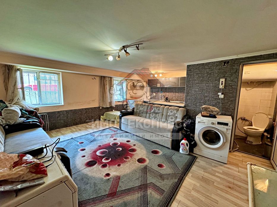 Продава се Етаж от къща в Асеновград - 178 кв.м за 675 €/кв.м - Снимка #21