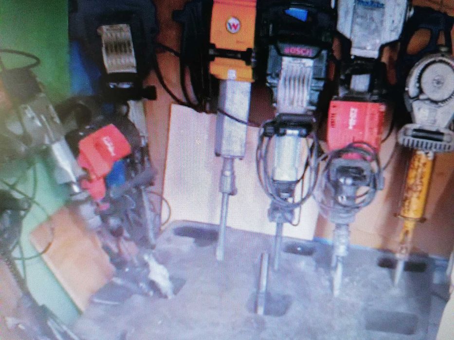 Inchiriez o gama larga de scule si utilaje pentru constructii