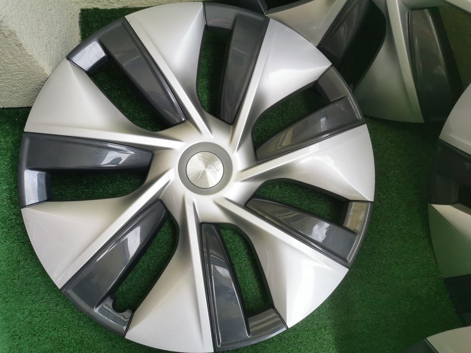 Тасове, капаци за джанти за Tesla model Y  19
