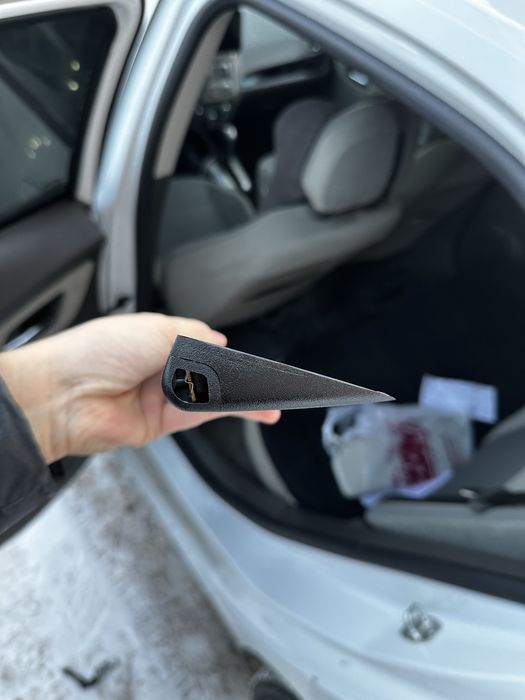 Продам доп стоп и козырек