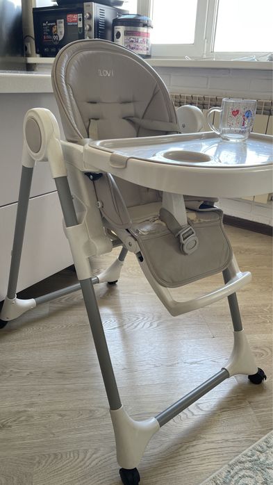 Продам столик детский