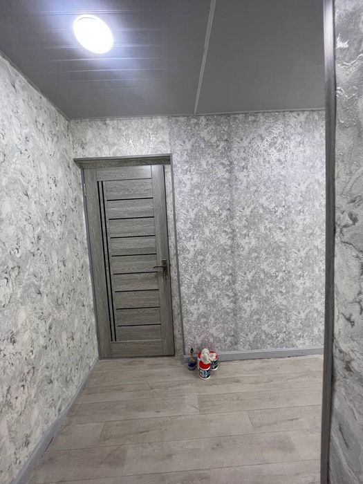 2 х комнатную квартиру Сергели Спутнике с ремонтом в деревянном доме