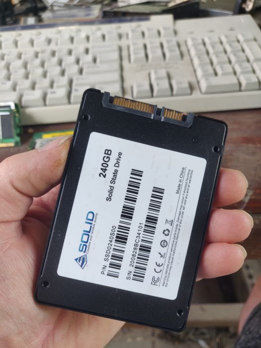 SSD 240GB solid state drive