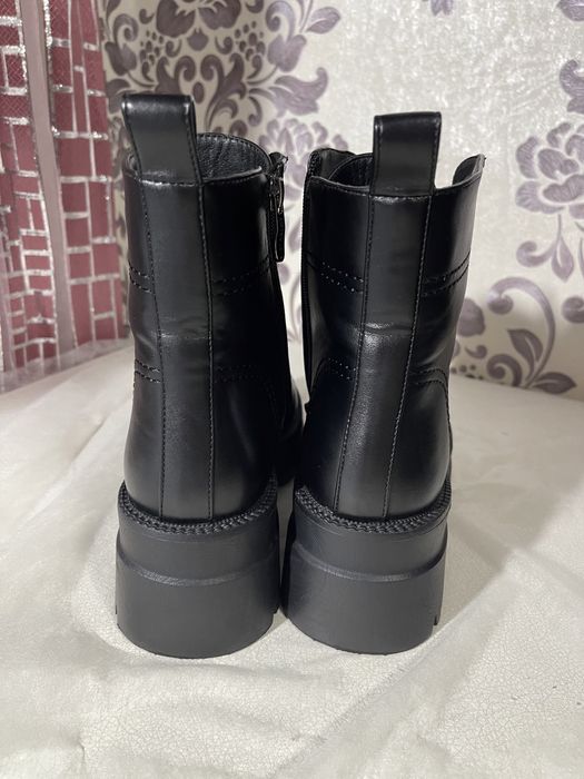 Ботинки зимние 38 размер