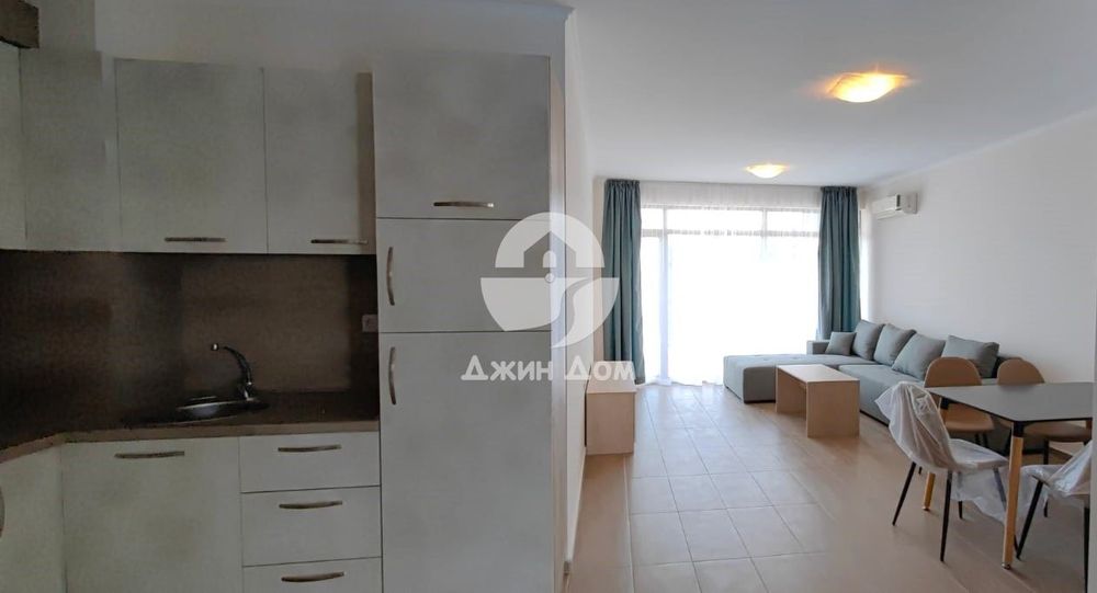 Продава се Тристаен апартамент в Свети Влас - 117 кв.м за 1504 €/кв.м - Снимка #4