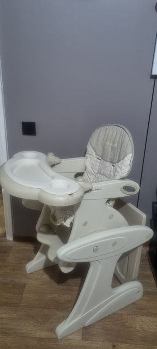 Детская стулья трансформер продам  б/у.