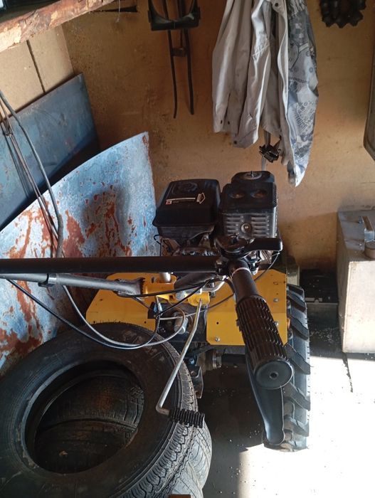 Продам мотоблок 17лс отс