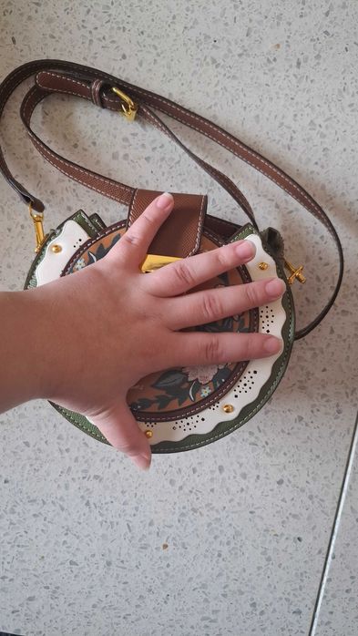 Малка дамска чанта