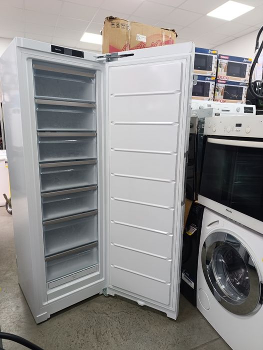 Фризер MIELE NoFrost