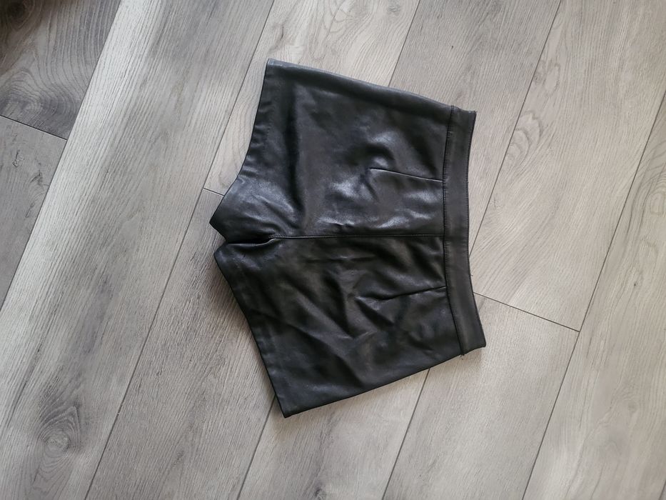 Vand pantaloni imitatie piele