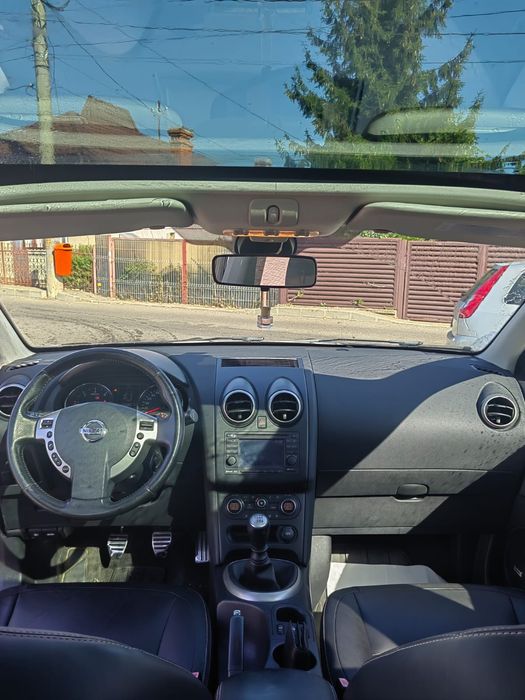 Nissan Qashqai J 10
