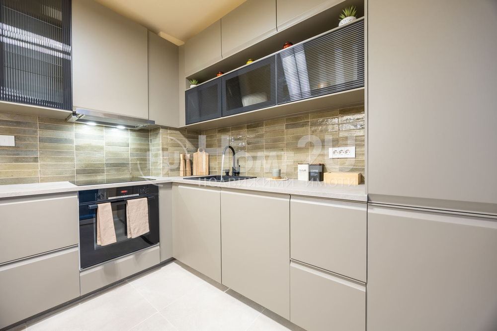 Продава се Тристаен апартамент в София, 7-ми 11-ти километър - 89 кв.м за 2292 €/кв.м - Снимка #12