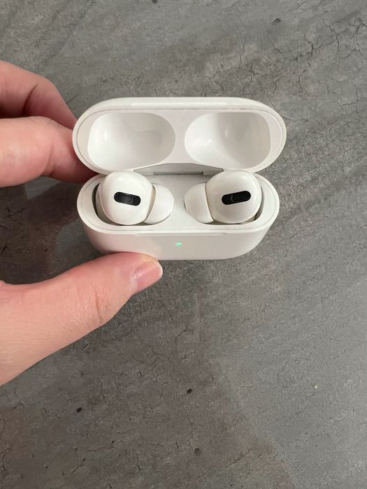 Наушники Airpods pro