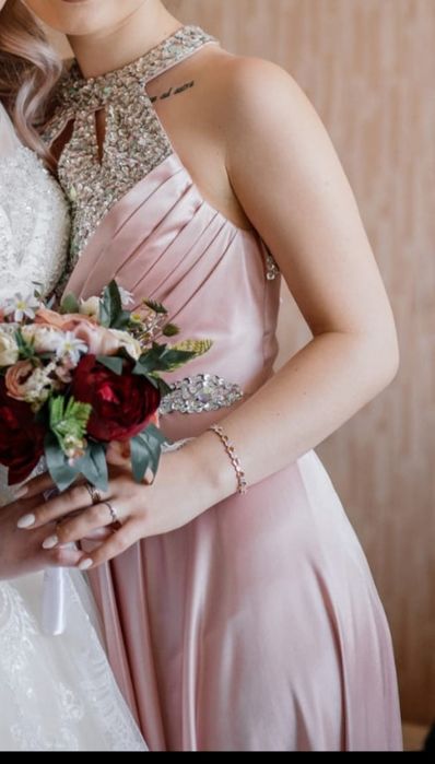 Продам платье размер 44