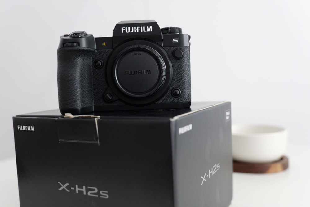 Fujifilm X-H2Sセット Fujifilm X-H2S + Set Lentile Fuji - XF 16-55mm WR II + 3