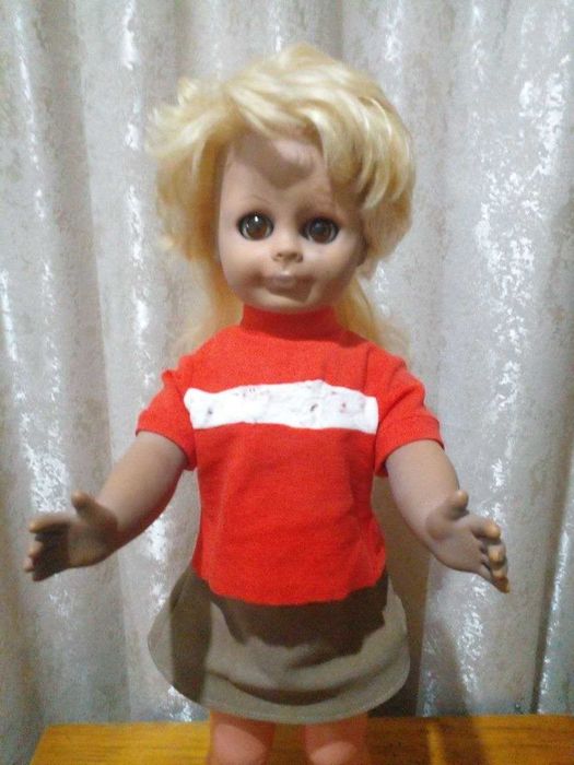 продается  кукла   времен  ссср