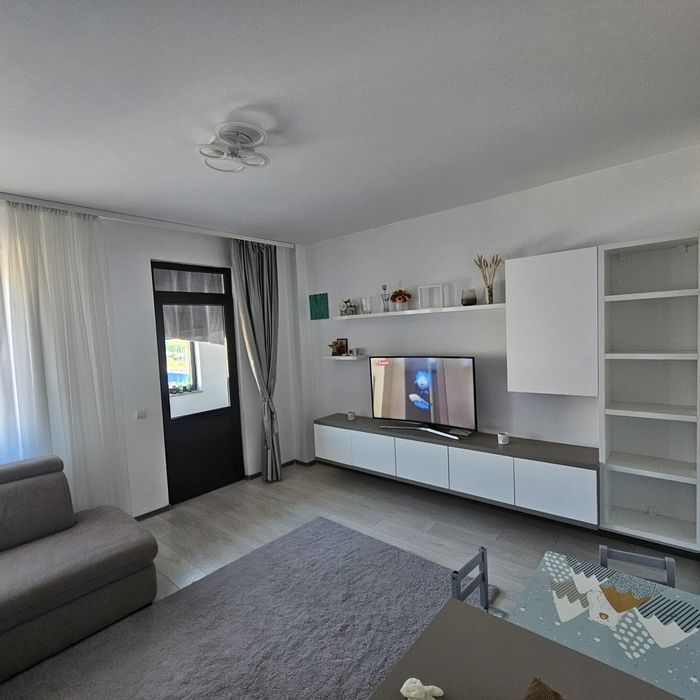 Închiriez apartament 2 camere