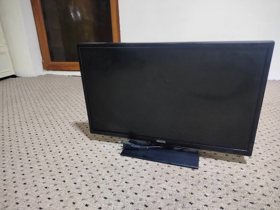 Televizor AKAI aproape nou