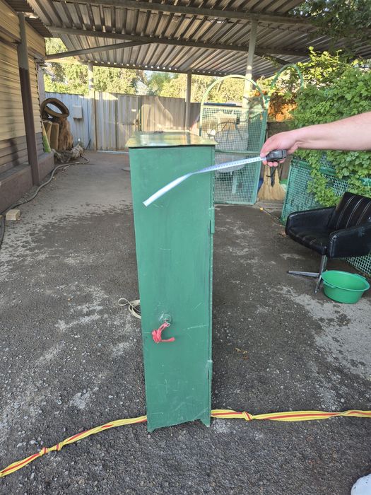 Сейф железный тяжёлый