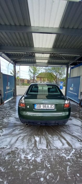 Vand Audi A4 2.0 Benzina