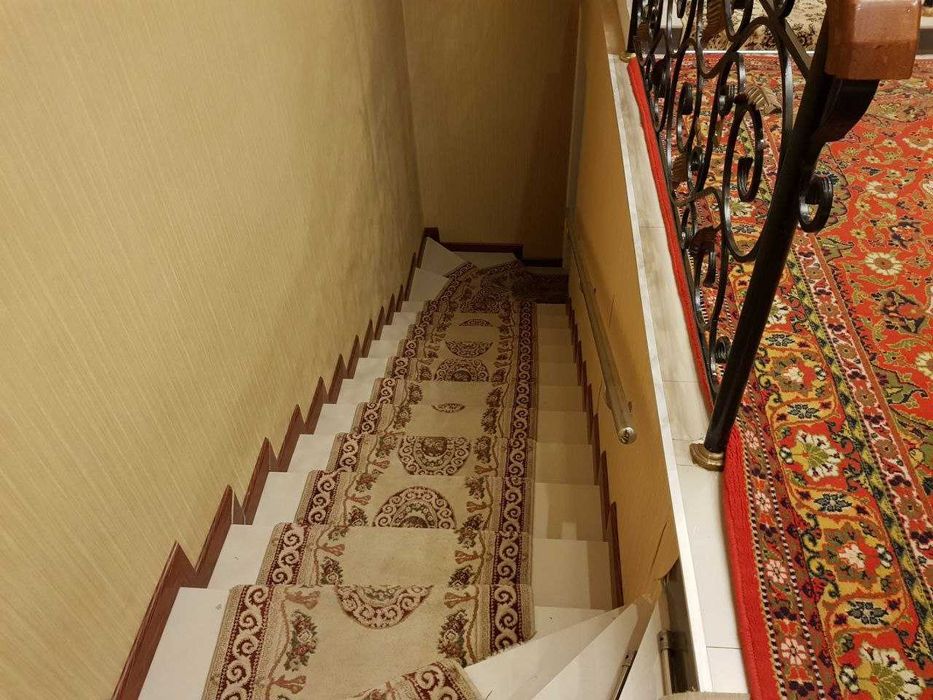 Никитина. Продается дом на 2 сотках. м. БИЙ. Срочно