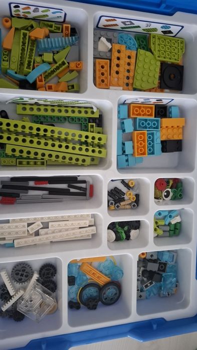 Kit de robotica, 280 de piese, compatibil cu LEGO, educativ si interactiv