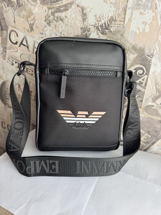 Чанта Boss, EA7, LV,Prada