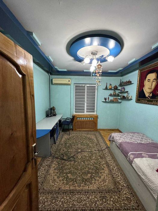 Продается  4 комнатная квартира на первой линии