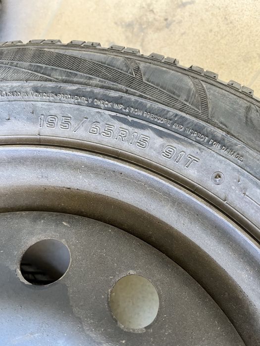 Джанти със зимни гуми Falken