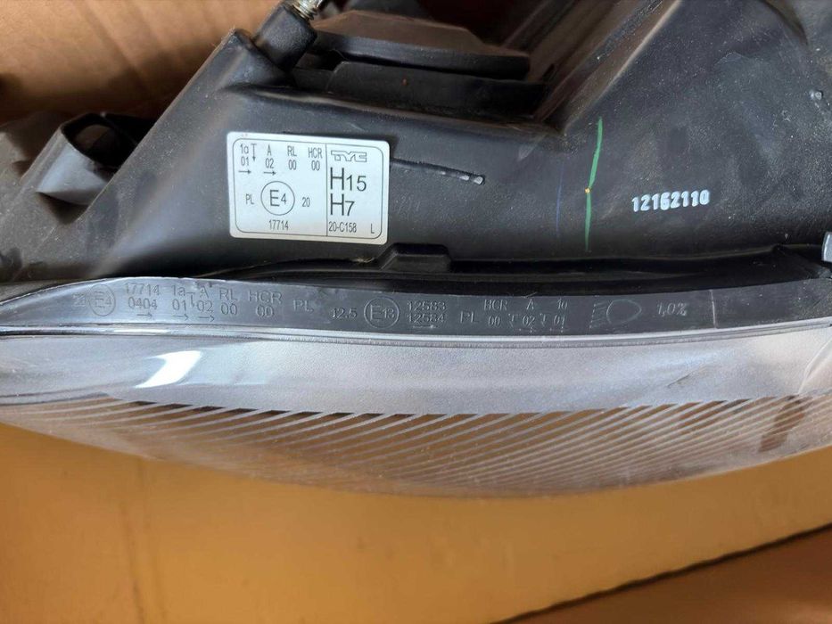 Far stanga Golf 5 Plus NOU 2005-2013 5M1941005G, 5M1941029G