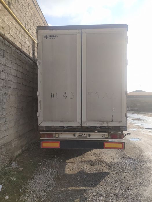 Прицепи тентовка Kogel