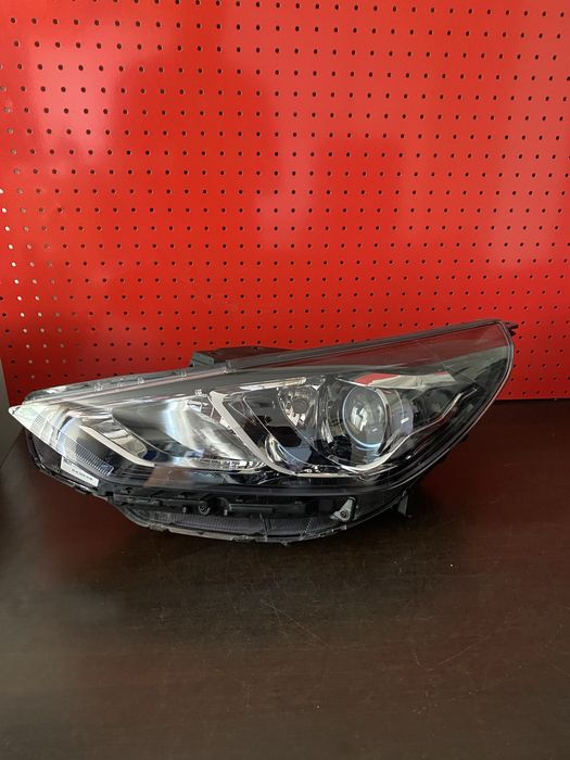 Far stanga halogen Hyundai I30 an 2020-2024