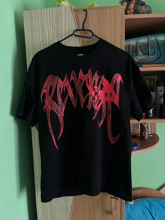 Tricou revenge , nou fără etichetă