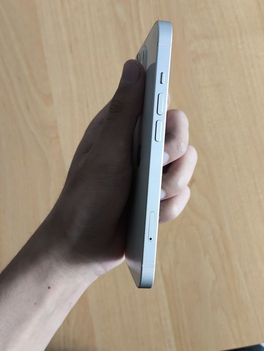 iPhone 13 128 в идеале акб75