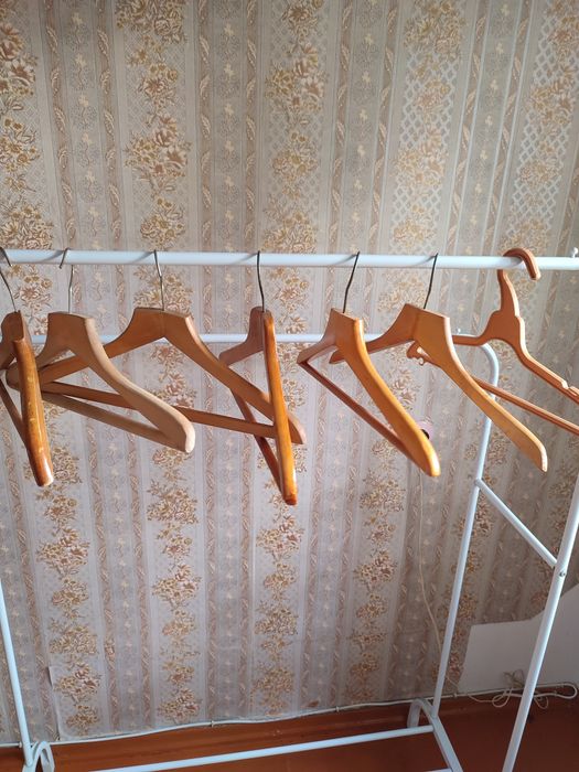 Вешалка в отличном состоянии
