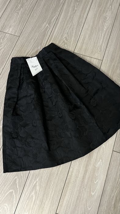 Юбка миди новая черная