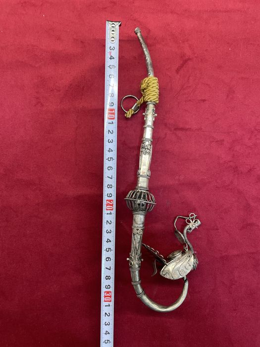 Pipă veche argintata