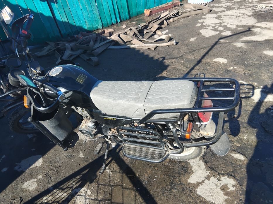 Продам мотоцикл 250кубов