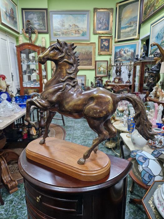 Уникална антикварна колекционерска бронзова фигура статуетка