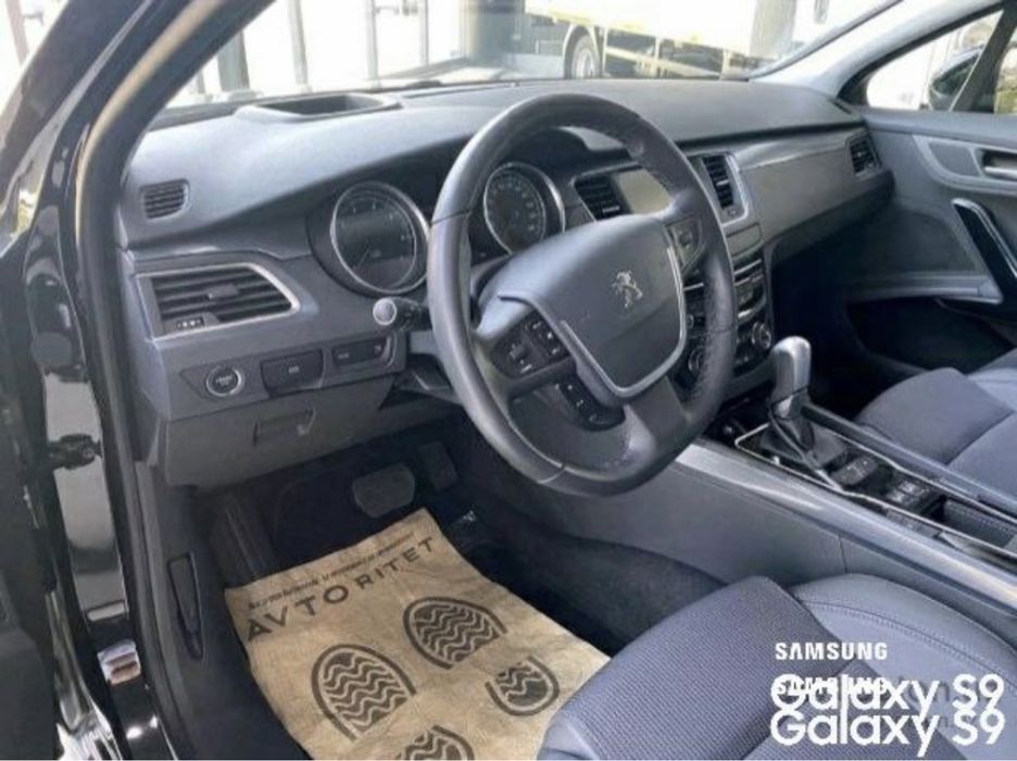 Peugeot  pejo Пежо 2018й 15000км