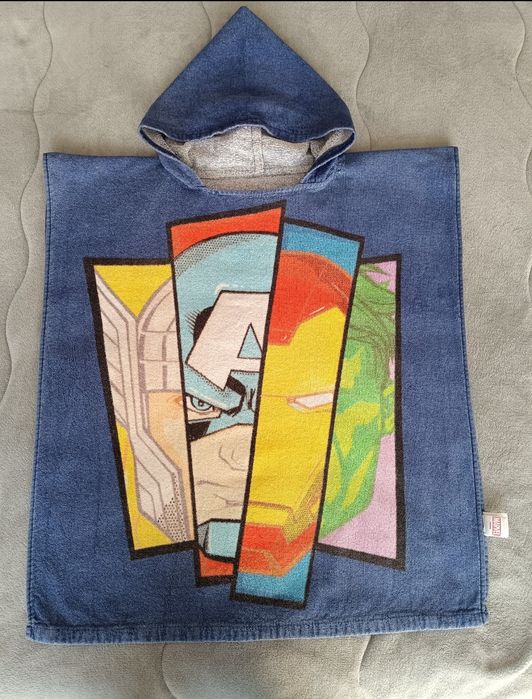 Хавлиено пончо Zara Avengers панталонки за плуване Next