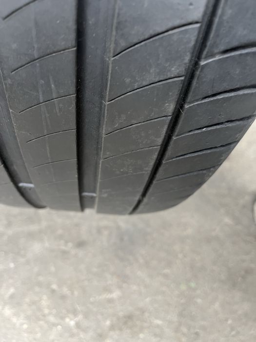 2 бр. летни гуми 235/50/18 Michelin DOT 4115 4,5 mm
