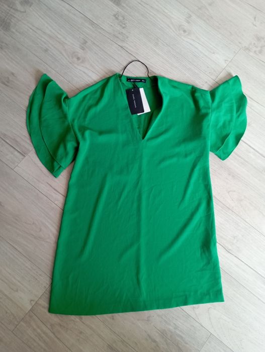 Красиви  нови рокл,и  Zara / JUST