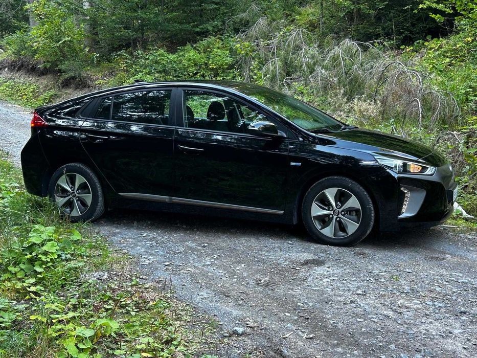 Hyundai Ioniq Electric 28 kWh, pompă de căldură, baterie excelentă, 250km range, full cu de toate